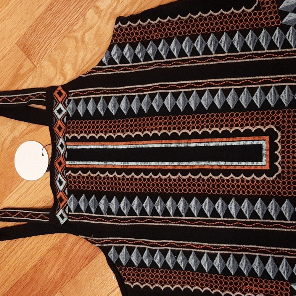 NWT Embroidered Tank